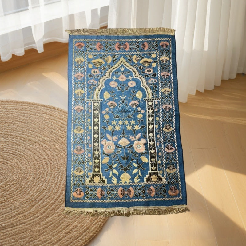 Portable Thin Middle East Ethnic Style Flower Gold Thread Worship Carpet